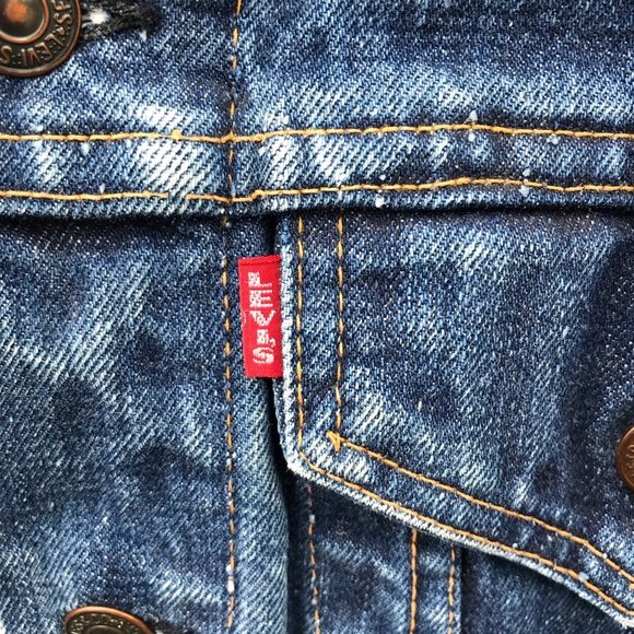 Vintage 60s-70s Levi's Big E Type III Denim Trucker Jacket With Heart Studs - Picture 3 of 8